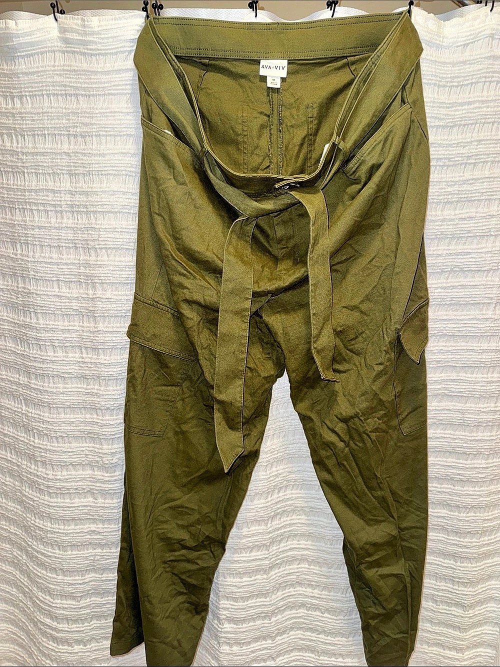 AVA & VIV High-Rise Wide-Leg Cargo Pants Olive Size 18